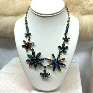 Sorrelli, flolwer crystal necklace in blue iridescent crystals